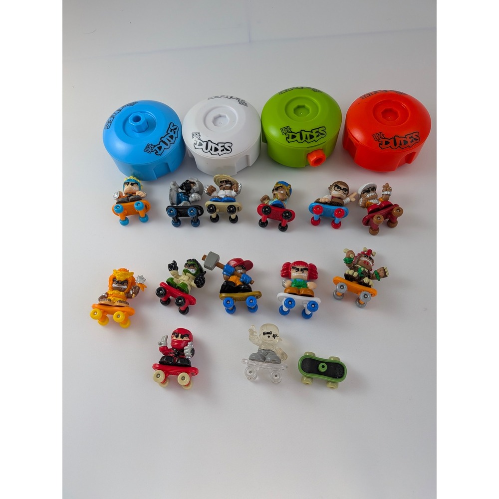 Tech Deck Dudes Skateboard Mini Figures Lot 12 Figures 4 Storage Wheels